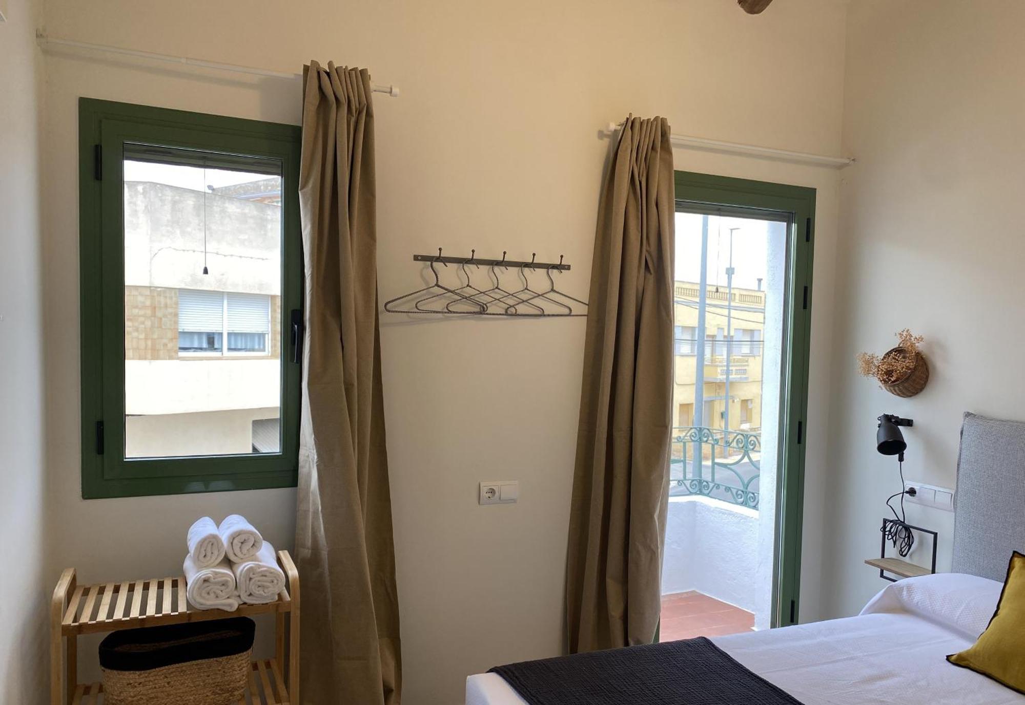 Les Filles Hotel Deltebre Bagian luar foto