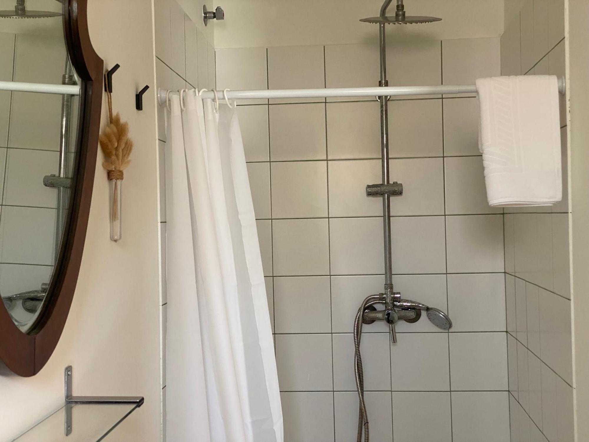 Les Filles Hotel Deltebre Bagian luar foto