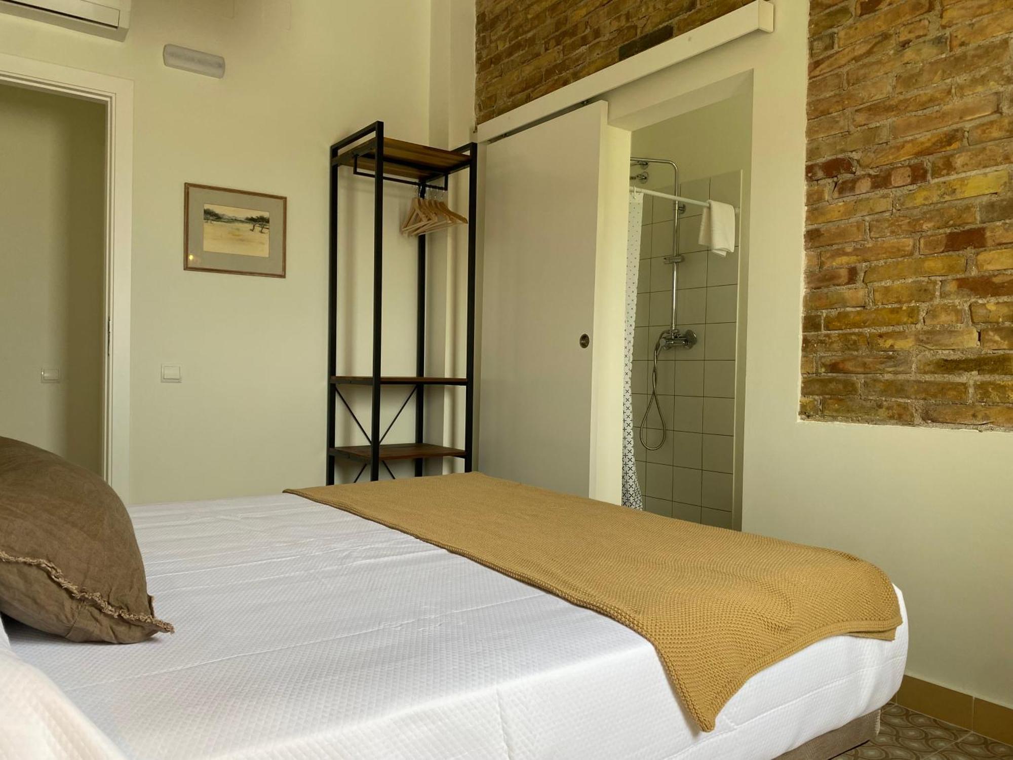 Les Filles Hotel Deltebre Bagian luar foto