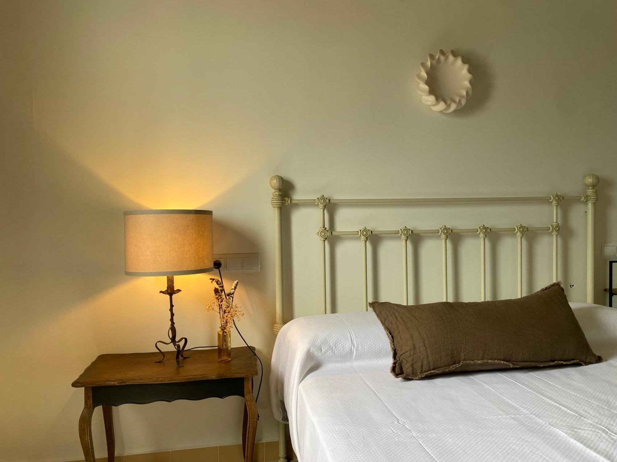 Les Filles Hotel Deltebre Bagian luar foto