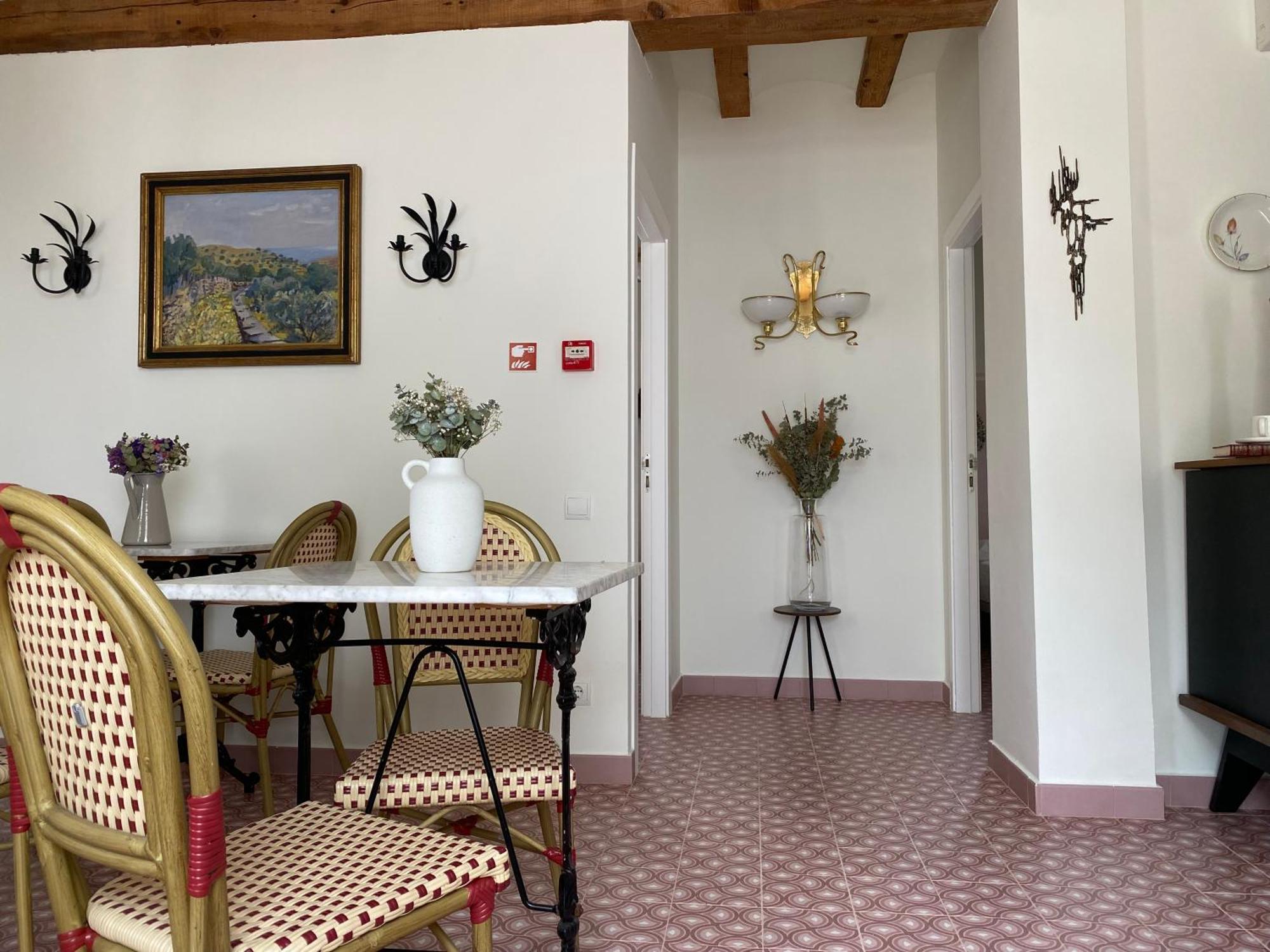 Les Filles Hotel Deltebre Bagian luar foto
